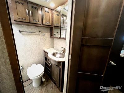 2019 Winnebago Forza — photo 19 view