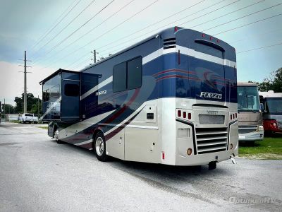 2019 Winnebago Forza — side profile view