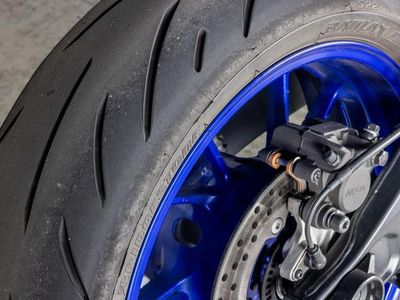 2023 Yamaha YZF-R7 - Photo 11