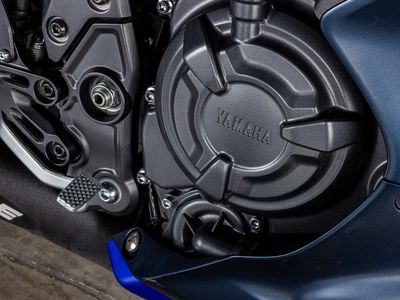 2023 Yamaha YZF-R7 - Photo 8