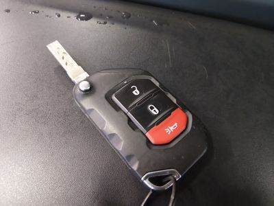 2024 Jeep Wrangler — photo 15 view