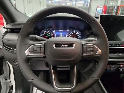 2026 Jeep Compass — photo 17 view