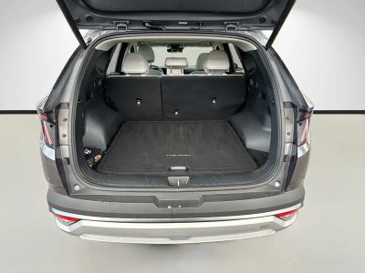 2025 Hyundai Tucson Hybrid — photo 12 view