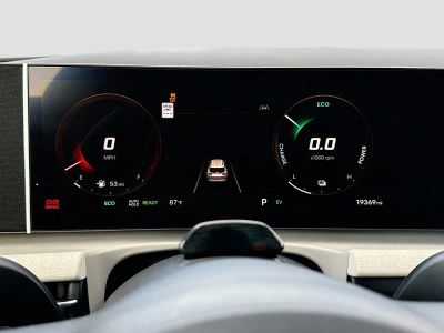 2025 Hyundai Tucson Hybrid — photo 40 view
