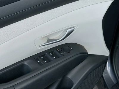 2025 Hyundai Tucson Hybrid — photo 22 view