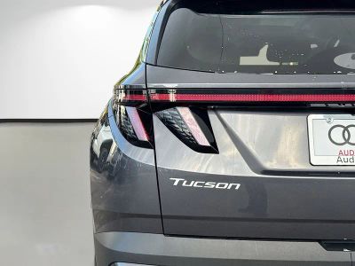 2025 Hyundai Tucson Hybrid — photo 10 view