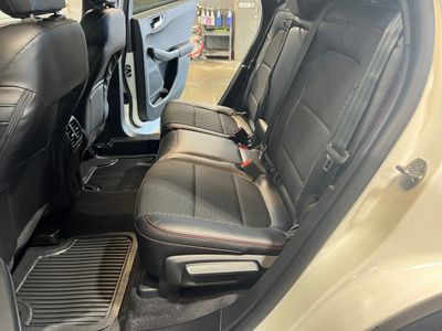 2026 Ford Escape - Photo 8