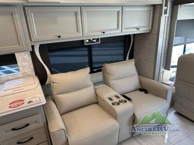 2026 Tiffin Motorhomes Phaeton - Photo 13