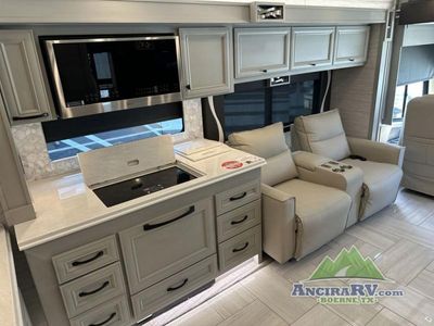 2026 Tiffin Motorhomes Phaeton - Photo 10