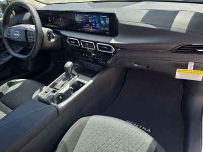 2026 Nissan Sentra — photo 11 view