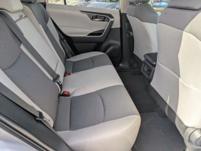 2025 Toyota RAV4 - Photo 23
