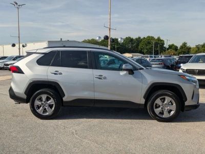 2025 Toyota RAV4 - Photo 6