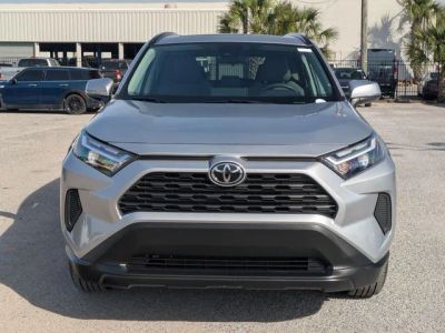 2025 Toyota RAV4 - Photo 8