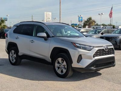 2025 Toyota RAV4 - Photo 7