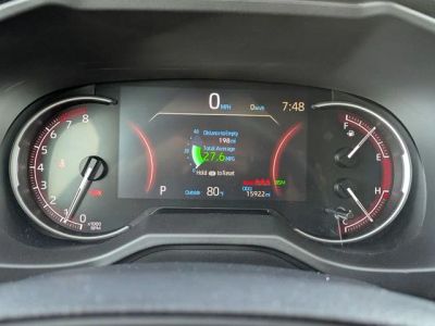 2025 Toyota RAV4 - Photo 15