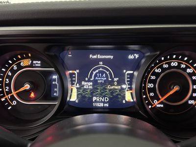 2025 Jeep Wrangler - Photo 12