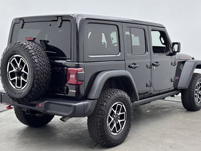 2025 Jeep Wrangler - Photo 7