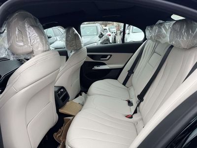 2026 Mercedes-Benz E-Class - Photo 30