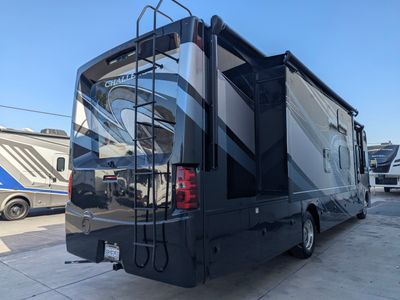 2020 Thor Motor Coach Challenger — detail view