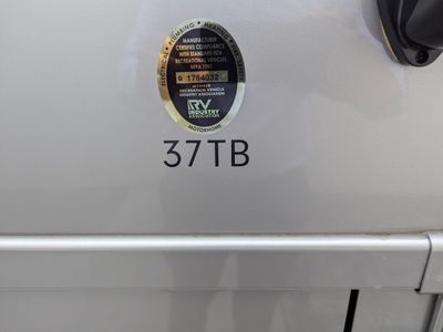 2020 Thor Motor Coach Challenger — photo 34 view