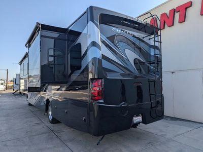 2020 Thor Motor Coach Challenger — photo 27 view