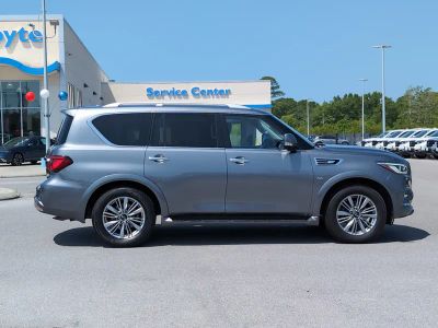 2020 INFINITI QX80 - Photo 2