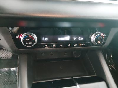 2024 Mitsubishi Outlander - Photo 19