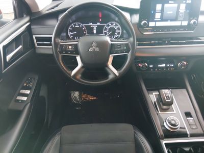 2024 Mitsubishi Outlander - Photo 22