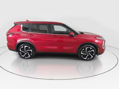2024 Mitsubishi Outlander - Photo 8