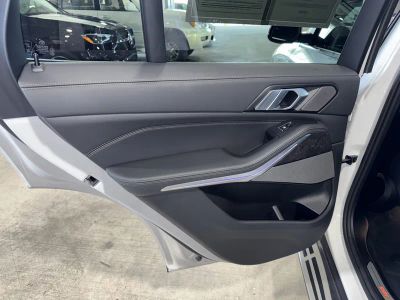 2026 BMW X5 — photo 16 view