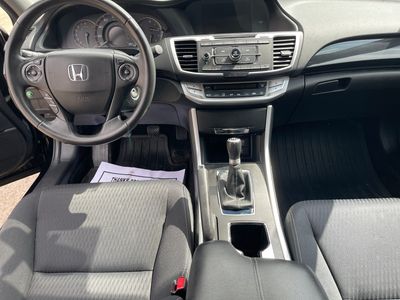 2015 Honda Accord Sedan — photo 12 view