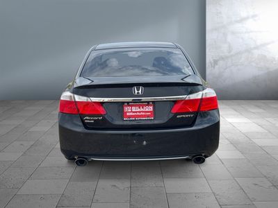 2015 Honda Accord Sedan — detail view