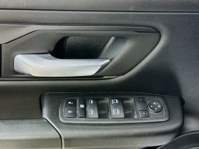 2023 Dodge Ram 1500 — photo 18 view