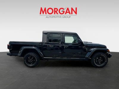2025 Jeep Gladiator — photo 8 view