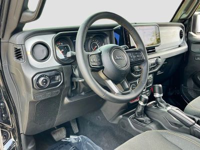 2025 Jeep Gladiator — photo 9 view
