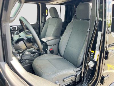 2025 Jeep Gladiator — photo 20 view