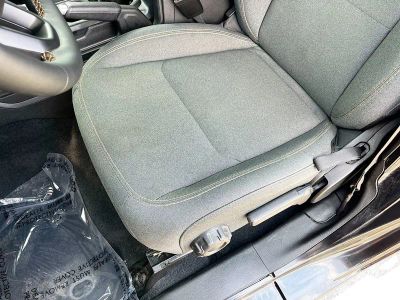 2025 Jeep Gladiator — photo 18 view