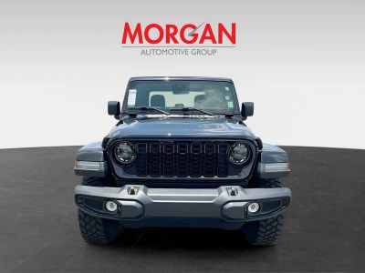 2025 Jeep Gladiator — side profile view