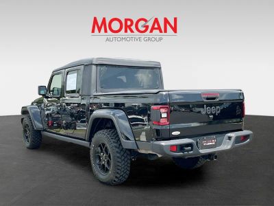 2025 Jeep Gladiator — detail view