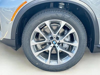 2026 BMW X5 — photo 26 view
