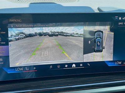 2026 BMW X5 — photo 12 view