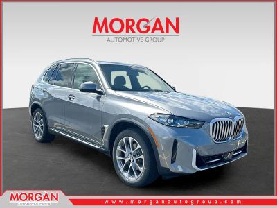 2026 BMW X5 sDrive40i in Gray — front three-quarter view