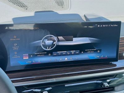 2026 BMW X5 — photo 13 view