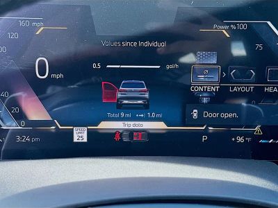 2026 BMW X5 — photo 9 view
