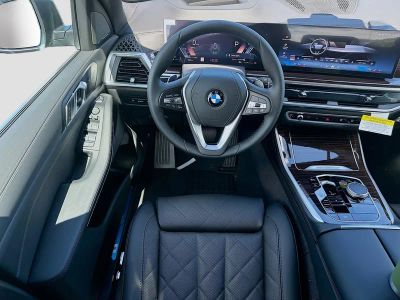 2026 BMW X5 — photo 17 view