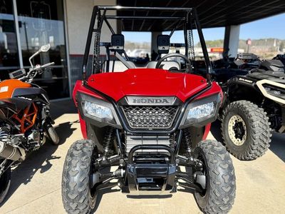 2026 Honda Pioneer 520 - Photo 2