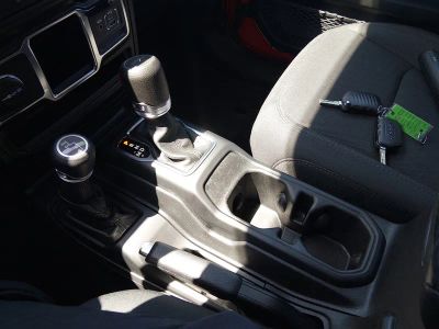 2022 Jeep Gladiator - Photo 19