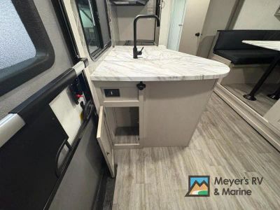 2024 Coachmen RV Apex Ultra-Lite - Photo 18