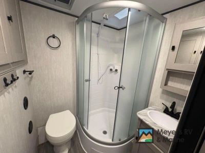 2024 Coachmen RV Apex Ultra-Lite - Photo 28