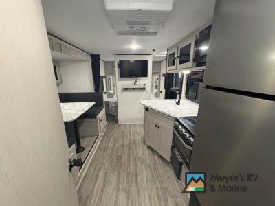 2024 Coachmen RV Apex Ultra-Lite - Photo 12